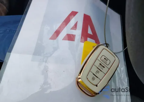 2021 Toyota Rav4 Xle from USA, damaged, VIN 2T3W1RFV7MC112943